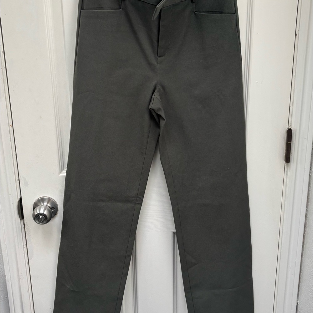Banana Republic Olive Green Pants - Size 2 Tall, new without tags